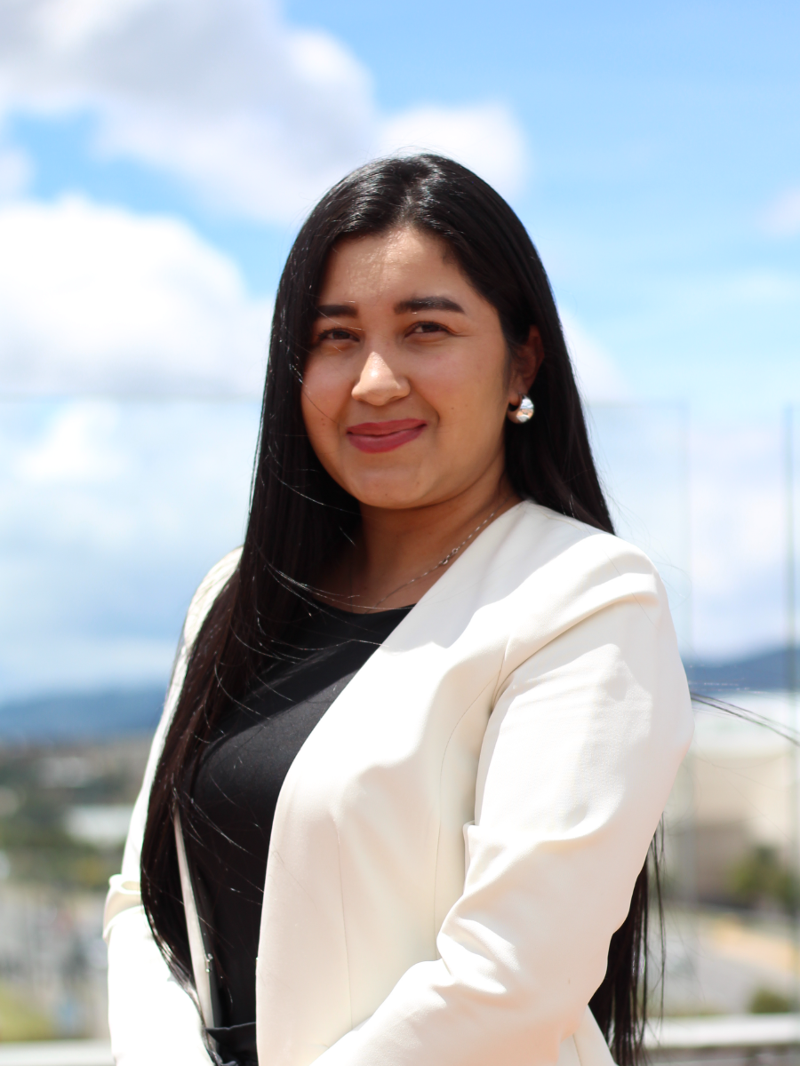 Juana Valentina Ramos, Abogada Junior